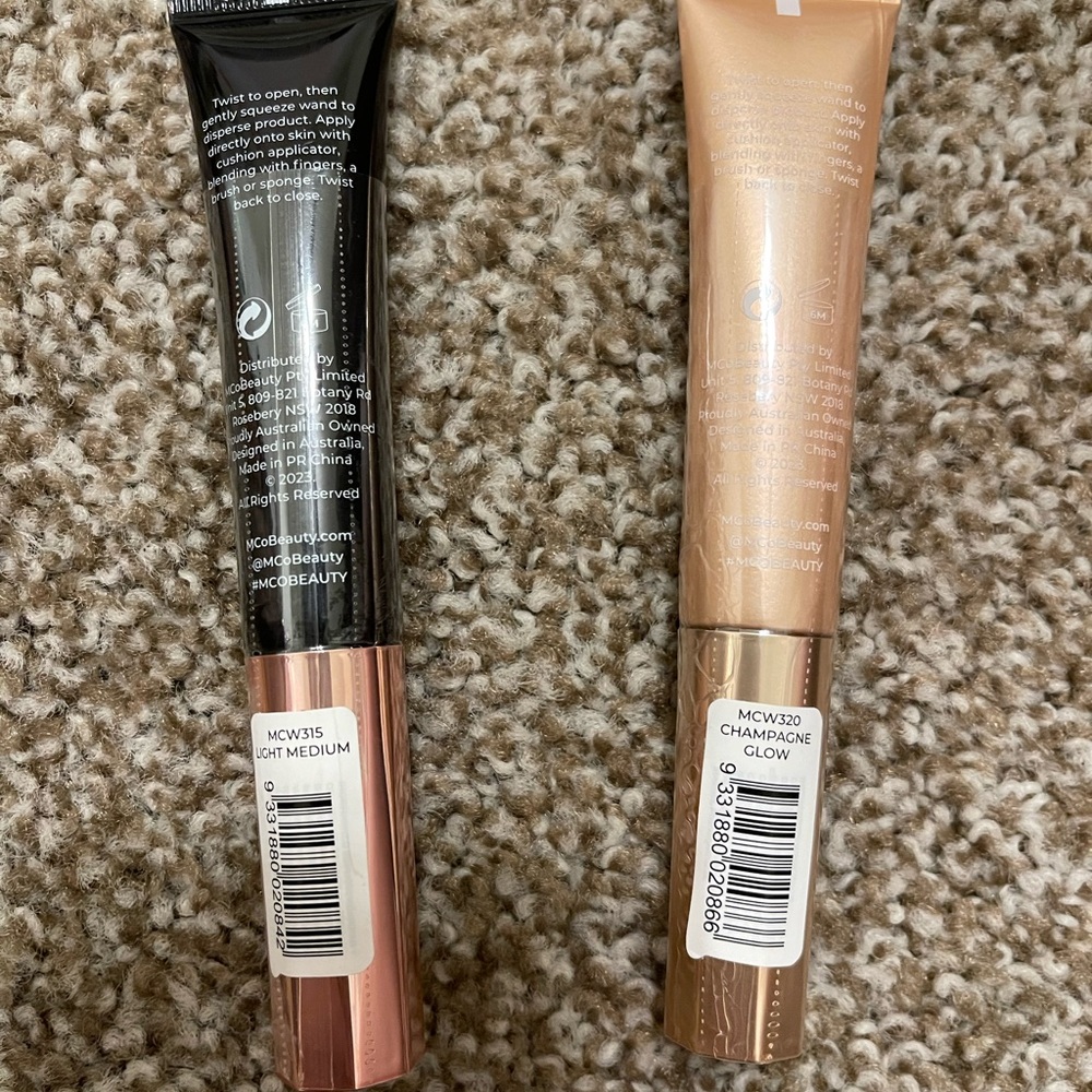 MCoBeauty Contour and Highlight Duo - Black and Champagne - Picture 2 of 4